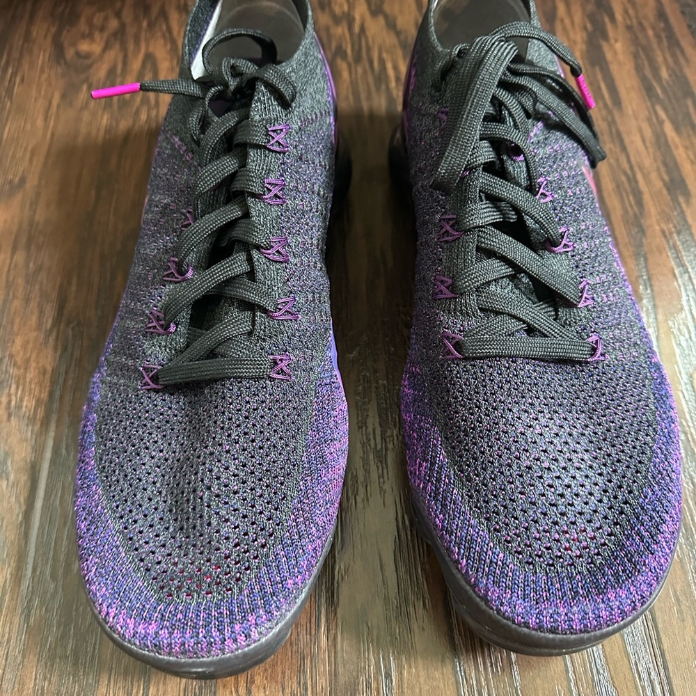 Men’s Nike Black and Purple Vapormax Shoes - Picture 6 of 6